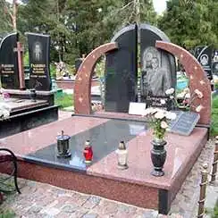 Меморіальні комплекси — приклад композиції